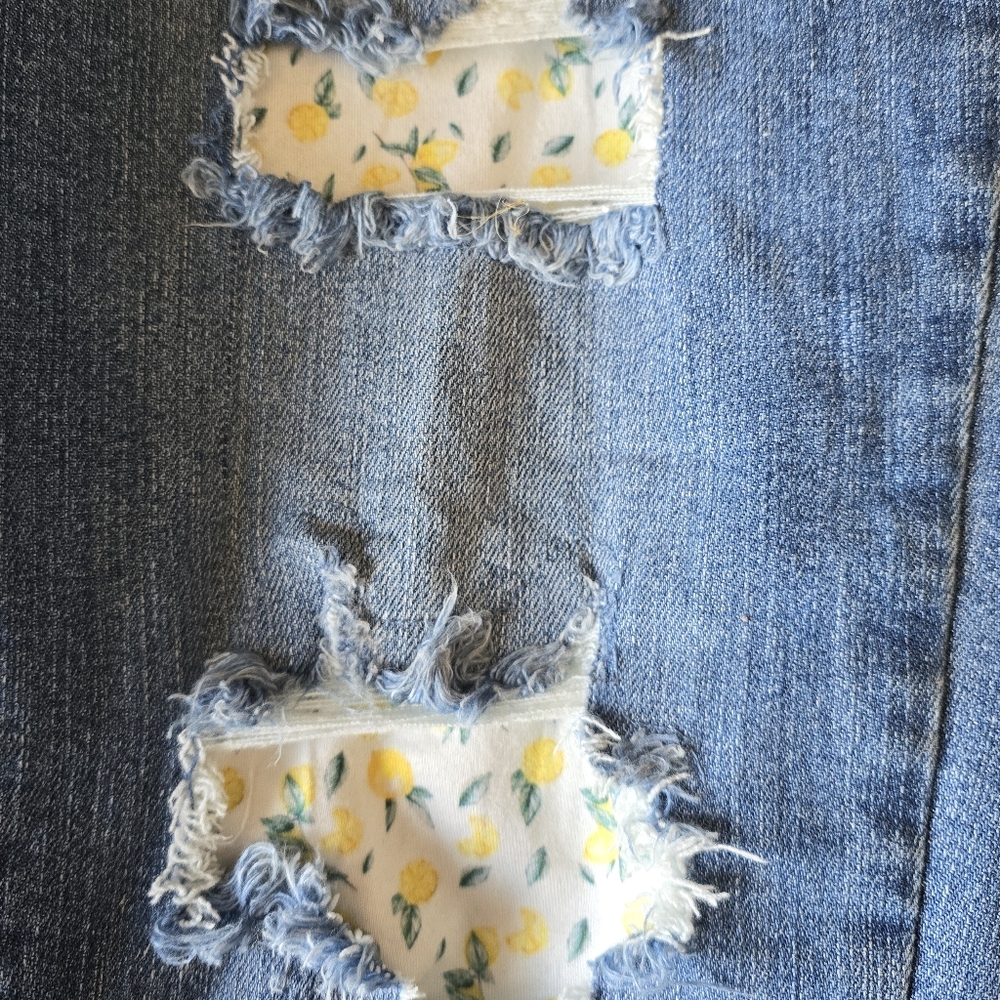 Judy Blue Lemon jeans